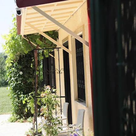 River Side House * 카스토리아
