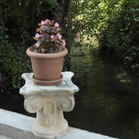 빌라 River Side House 카스토리아