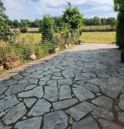 River Side House Vilă *